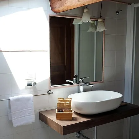 Il Castiglione Agriturismo Bio Feriegård *